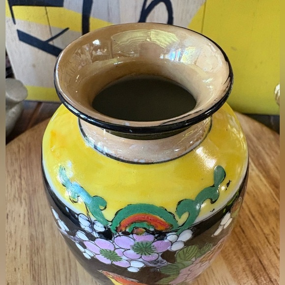 Antique Japanese Famille Noir Black Enamel Porcelain Vase Birds and flowers - Picture 3 of 12